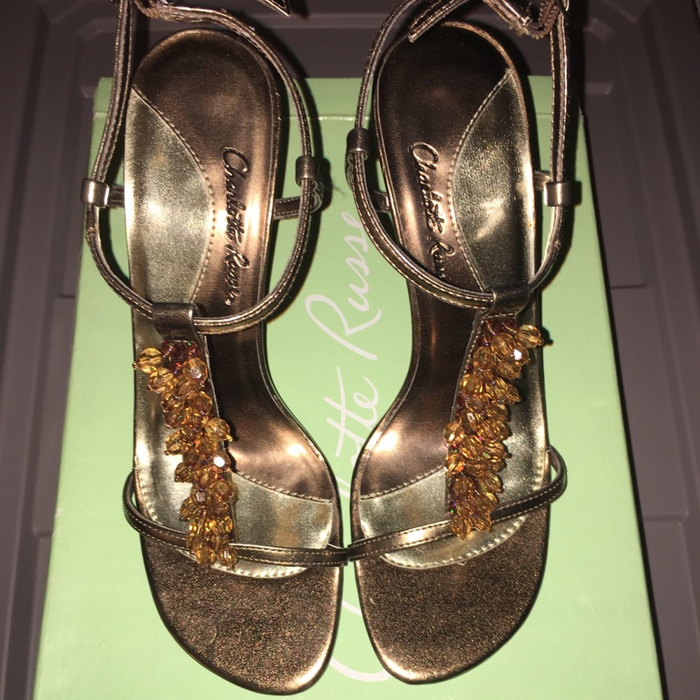 Heel - Picture 2 of 4